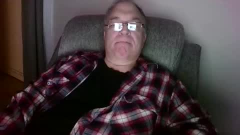 Snapshot of joker5339 chatting on December 18, 9:32 pm joker5339 online show from December 18, 9:32 pm