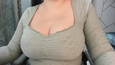 Snapshot of jolenekiss chatting on January 3, 9:15 am Jolene online show from January 3, 9:15 am