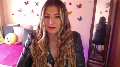 Jolie Mature online show from January 26, 2:30 pm