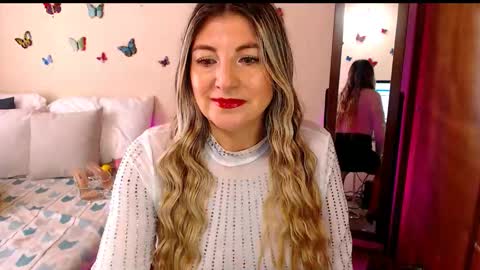 Jolie Mature online show from February 2, 7:12 pm