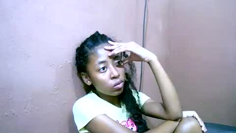 Snapshot of joliekah27 chatting on February 24, 6:26 pm joliekah27 online show from February 24, 6:26 pm