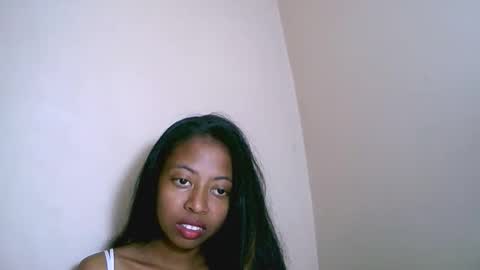 Snapshot of joliekah27 chatting on November 12, 8:37 am joliekah27 online show from November 12, 8:37 am