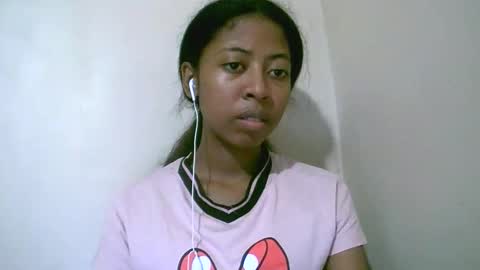 joliekah27 online show from April 30, 9:19 pm
