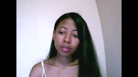 joliekah27 online show from June 6, 7:02 am