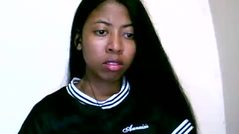 joliekah27 online show from June 13, 7:56 pm