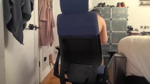 Snapshot of jomanf chatting on October 27, 8:18 am Mason online show from October 27, 8:18 am