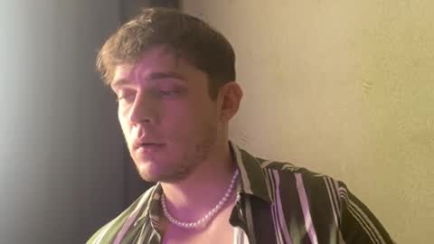 Snapshot of jon3983 chatting on March 21, 8:19 am jon3983 online show from March 21, 8:19 am