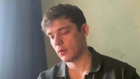 Snapshot of jon3983 chatting on March 28, 5:51 am jon3983 online show from March 28, 5:51 am