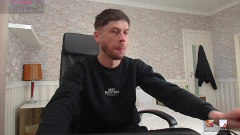 JonahShaw online show from April 26, 4:32 am