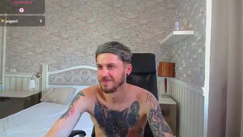 JonahShaw online show from June 18, 9:14 am
