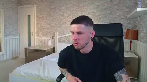 JonahShaw online show from June 21, 4:26 am