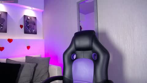 Jonas  online show from March 13, 4:41 am