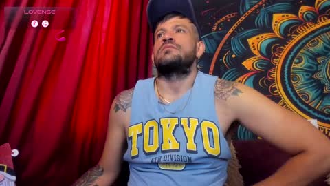 Snapshot of jonathan_rivers chatting on December 21, 5:07 pm Jonathan RiversNew online show from December 21, 5:07 pm