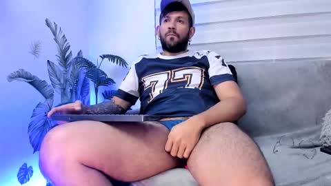 Snapshot of jonathan_rivers chatting on December 2, 9:54 pm Jonathan RiversNew online show from December 2, 9:54 pm