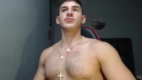 jonathancast08 online show from January 15, 1:20 pm