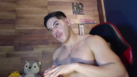 jonathancast08 online show from November 11, 2:28 pm