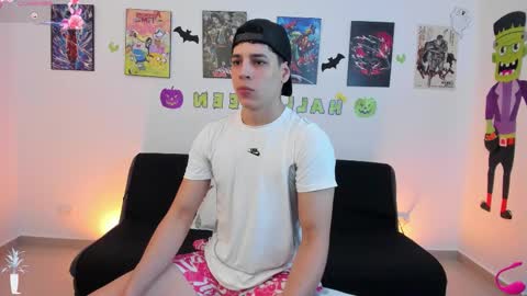 Instagram jonathanfit14 online show from November 3, 9:59 pm