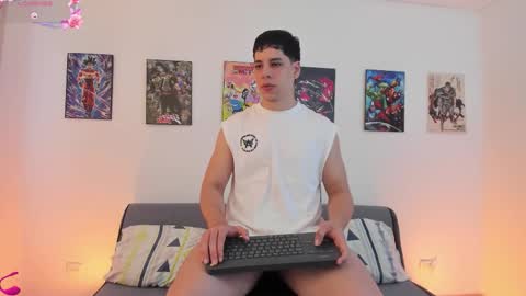 Instagram jonathanfit14 online show from February 24, 9:57 pm