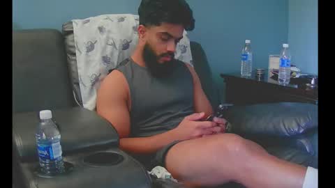 Snapshot of jonathanliyaz1 chatting on September 16, 6:53 pm royjon online show from September 16, 6:53 pm