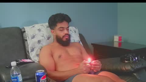 Snapshot of jonathanliyaz1 chatting on September 28, 6:57 pm royjon online show from September 28, 6:57 pm