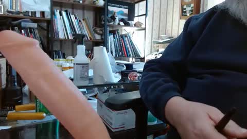 Snapshot of joncpics chatting on February 2, 6:28 pm joncpics online show from February 2, 6:28 pm