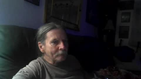 Jonelvis123456 online show from August 2, 7:40 am
