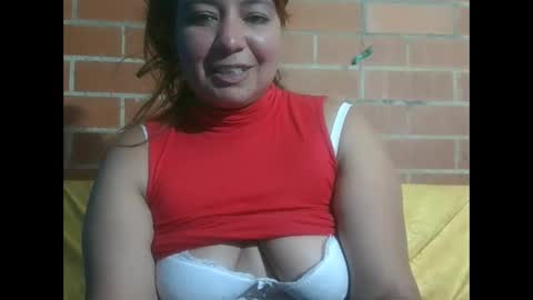 Snapshot of jones_scarlet chatting on February 26, 8:26 am Scarlet online show from February 26, 8:26 am