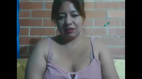 Snapshot of jones_scarlet chatting on March 1, 5:20 am Scarlet online show from March 1, 5:20 am