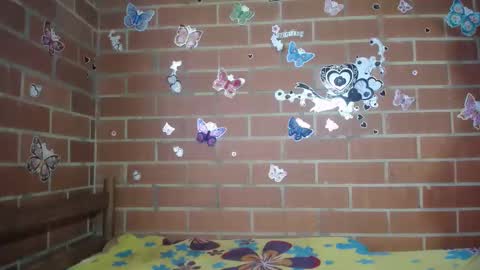 Snapshot of jones_scarlet chatting on October 27, 12:31 pm Scarlet online show from October 27, 12:31 pm