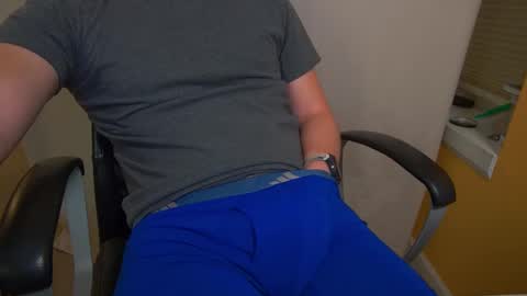 Snapshot of joneszy145 chatting on February 26, 3:21 am WhteGuy online show from February 26, 3:21 am