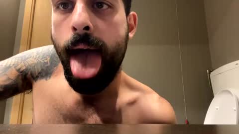 jonnibravo1597 online show from July 24, 9:24 pm