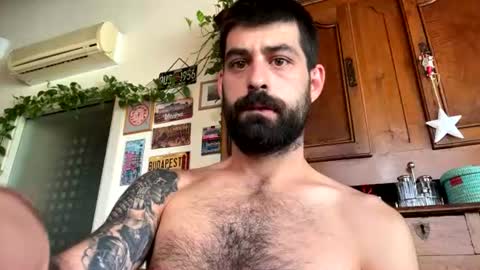 jonnibravo1597 online show from August 1, 7:18 am