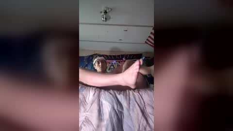 jonnyhollyw00d online show from July 20, 10:50 am