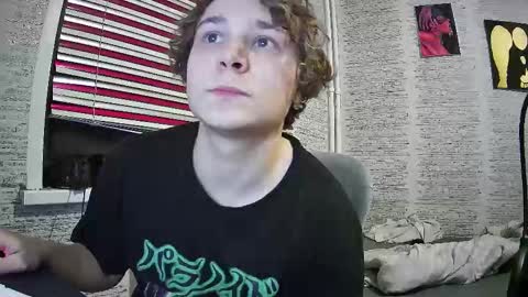 Snapshot of jonnymyloka chatting on December 23, 7:52 pm JONNY online show from December 23, 7:52 pm