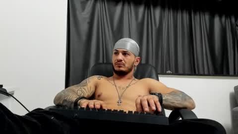 Snapshot of jonnyporn1 chatting on January 8, 10:16 pm jonnyporn1 online show from January 8, 10:16 pm