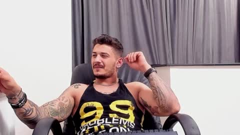 Snapshot of jonnyporn1 chatting on January 22, 3:20 am jonnyporn1 online show from January 22, 3:20 am