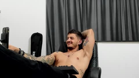 Snapshot of jonnyporn1 chatting on February 3, 2:45 pm jonnyporn1 online show from February 3, 2:45 pm