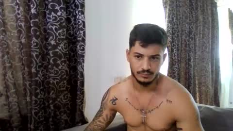 jonnyporn1 online show from June 22, 10:23 am
