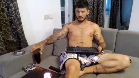 jonnyporn1 online show from June 29, 5:57 pm