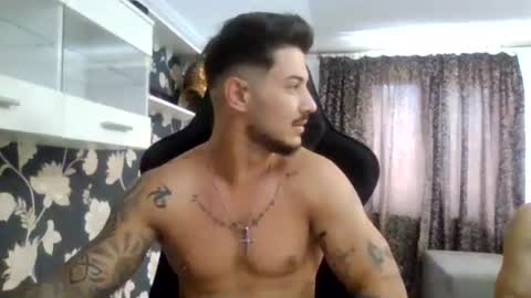 jonnyporn1 online show from July 8, 11:58 am