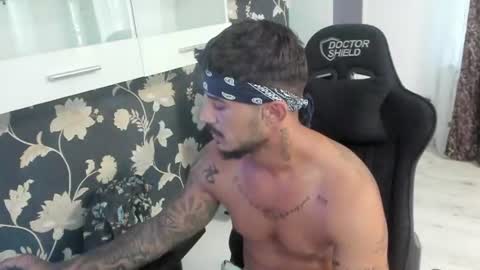 jonnyporn1 online show from July 20, 7:44 am