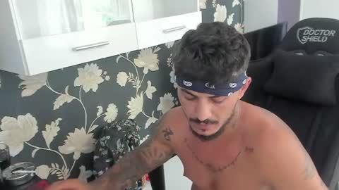 jonnyporn1 online show from July 20, 10:39 am
