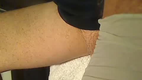 Snapshot of jonr2100 chatting on November 19, 6:02 am Jon online show from November 19, 6:02 am