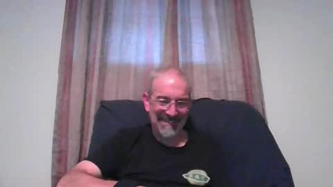 Snapshot of jony_five chatting on December 23, 3:33 pm Jon online show from December 23, 3:33 pm
