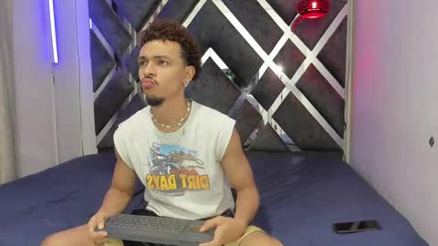 Snapshot of jordan_love7 chatting on January 15, 12:47 pm jordan online show from January 15, 12:47 pm