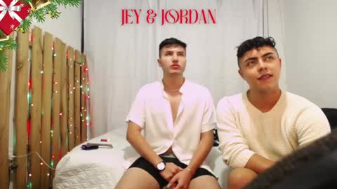 jordanhiltton__ online show from December 13, 8:51 am