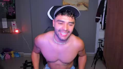 JordanRossie online show from June 14, 1:03 am
