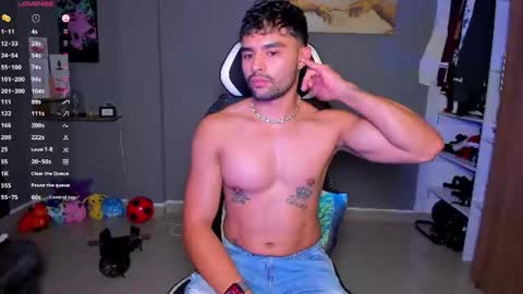 JordanRossie online show from June 26, 1:43 am