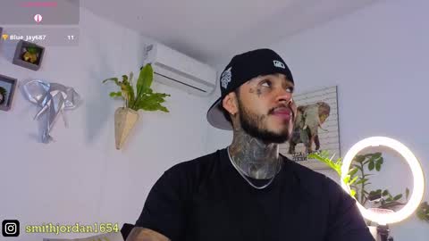 Snapshot of jordansmiith_ chatting on September 15, 9:37 pm Jordan Smith online show from September 15, 9:37 pm