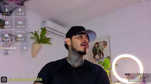 Snapshot of jordansmiith_ chatting on October 21, 8:42 pm Jordan Smith online show from October 21, 8:42 pm